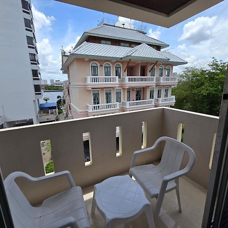 Bella Bella Riverview Bangkok Esterno foto