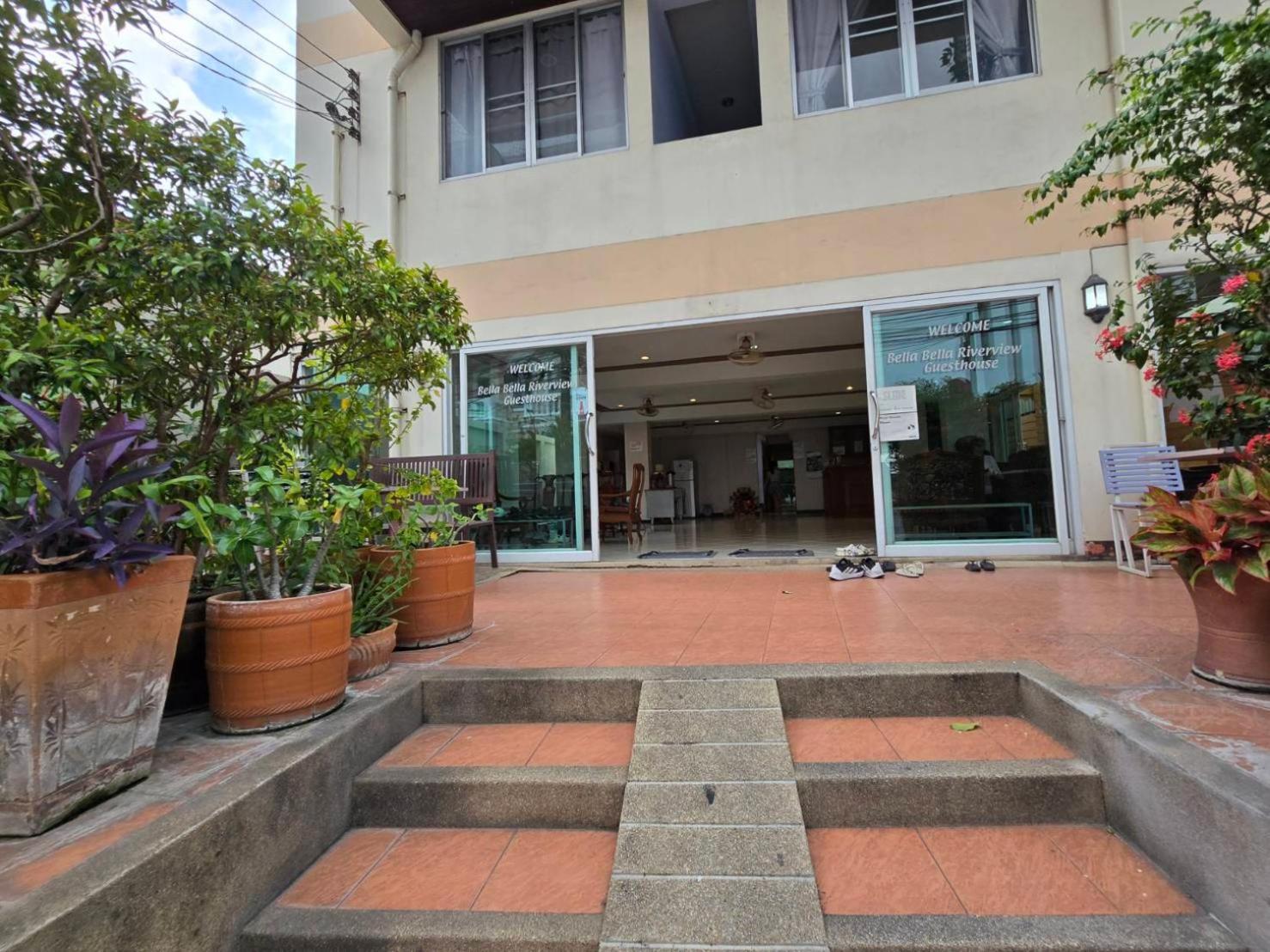 Bella Bella Riverview Bangkok Esterno foto